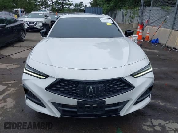✅ 2021 Acura TLX w/A-Spec Package • VIN: 19UUB6F59MA003398 • Lot: 42569419. Wystawiony na IAAI z przebiegiem 39 059 mil. Bezpłatny archiwum sprzedaży aukcyjnych z USA i szczegółowy raport historii pojazdu na DreamBid. Zdjęcie 12.