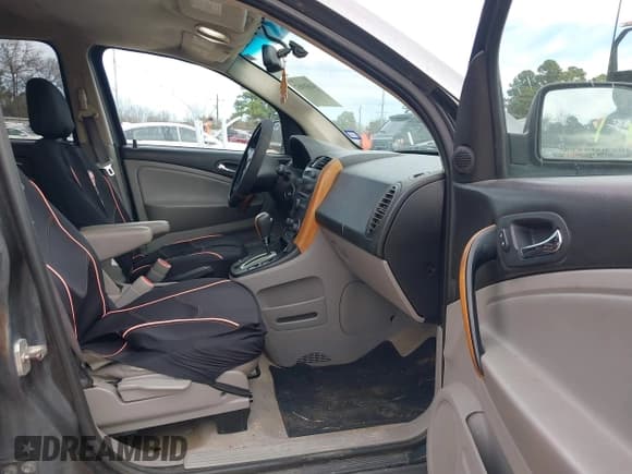 ✅ 2006 Saturn VUE • VIN: 5GZCZ534X6S863334 • Lot: 41691652. Wystawiony na IAAI z przebiegiem 148 431 mil. Bezpłatny archiwum sprzedaży aukcyjnych z USA i szczegółowy raport historii pojazdu na DreamBid. Zdjęcie 5.