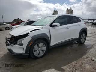 2021 Hyundai Kona Ultimate с VIN KM8K53AG6MU128275, выставлен на аукционе Copart как лот 46831303 с пробегом 4 688 миль миль и . История ставок и продаж доступна на DreamBid. Изображение 1.