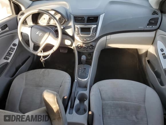 ✅ 2015 Hyundai Accent GLS • VIN: KMHCT4AE4FU931930 • Лот: 73355944. Опубликован ранее на Copart с пробегом 100 652 миль. Бесплатный доступ к архиву аукционных продаж из США и подробный отчёт об истории автомобиля на DreamBid. Изображение 8.