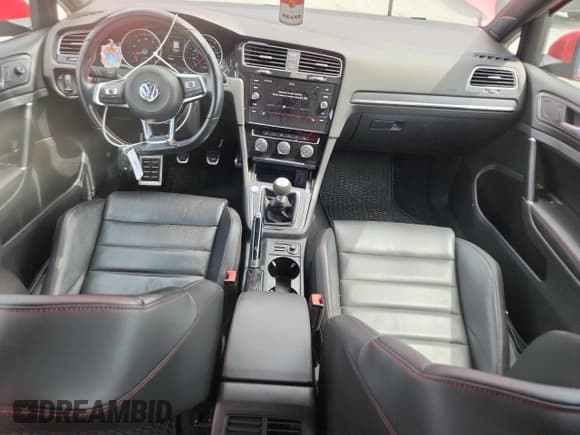 ✅ 2018 Volkswagen Golf GTI S • VIN: 3VW547AU0JM267235 • Lot: 69916085. Wystawiony na Copart z przebiegiem 110 261 mil. Bezpłatny archiwum sprzedaży aukcyjnych z USA i szczegółowy raport historii pojazdu na DreamBid. Zdjęcie 8.