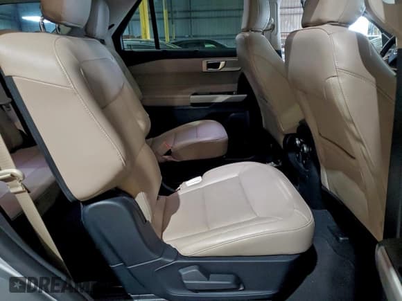 ✅ 2023 Ford Explorer Limited • VIN: 1FMSK7FH8PGA60209 • Лот: 94797045. Опубликован ранее на Copart с пробегом 45 812 миль. Бесплатный доступ к архиву аукционных продаж из США и подробный отчёт об истории автомобиля на DreamBid. Изображение 11.