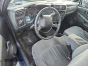 ✅ 2002 Chevrolet S-10 LS • VIN: 1GCCS195228215489 • Лот: 87374505. Опубликован ранее на Copart с пробегом 192 476 миль. Бесплатный доступ к архиву аукционных продаж из США и подробный отчёт об истории автомобиля на DreamBid. Изображение 8.