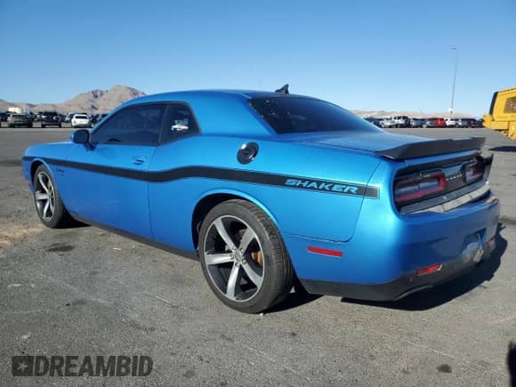 2015 Dodge Challenger R/T Plus with VIN 2C3CDZBT3FH910487, listed as a Copart auction lot 82005185 with 96,184 mi miles and Salvage title. Bid and sale history available at DreamBid. Image 2.
