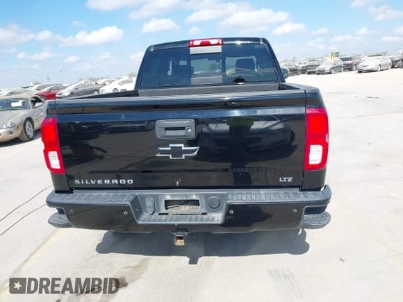 ✅ 2017 Chevrolet Silverado 1500 LTZ • VIN: 3GCUKSEC6HG249811 • Lot: 43471979. Wystawiony na IAAI z przebiegiem 150 382 mil. Bezpłatny archiwum sprzedaży aukcyjnych z USA i szczegółowy raport historii pojazdu na DreamBid. Zdjęcie 17.