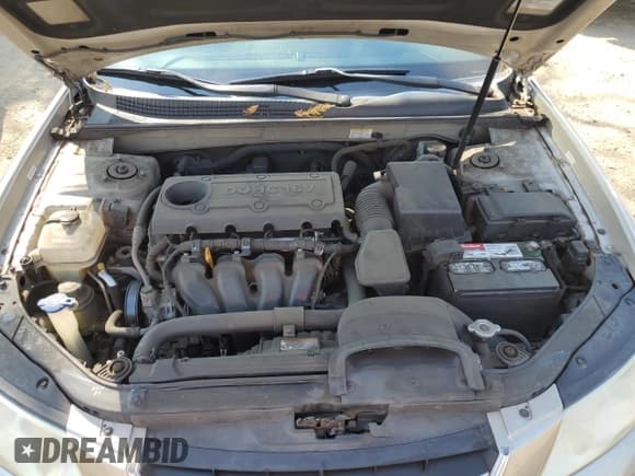 ✅ 2009 Hyundai Sonata GLS • VIN: 5NPET46C29H560074 • Лот: 75315354. Опубликован ранее на Copart с пробегом 174 458 миль. Бесплатный доступ к архиву аукционных продаж из США и подробный отчёт об истории автомобиля на DreamBid. Изображение 11.