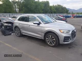 ✅ 2021 Audi Q5 Premium • VIN: WA1AAAFY6M2070689 • Lot: 42985332. Wystawiony na IAAI z przebiegiem 36 121 mil. Bezpłatny archiwum sprzedaży aukcyjnych z USA i szczegółowy raport historii pojazdu na DreamBid. Zdjęcie 1.