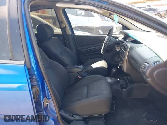 2004 Dodge Neon SXT z VIN 1B3ES56C34D630657, wystawiony jako IAAI lot #42436147 z przebiegiem 149 016 mil mil oraz . Historia ofert i sprzedaży dostępna na DreamBid. Obrazek 5.