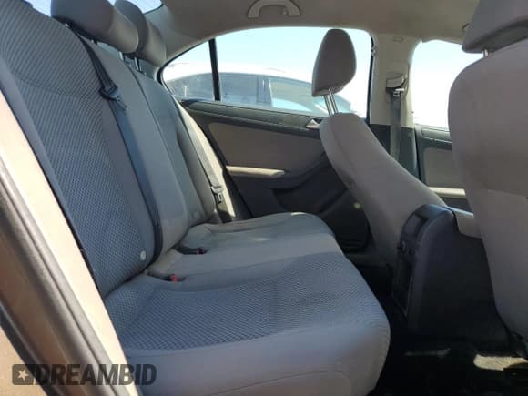 ✅ 2014 Volkswagen Jetta S • VIN: 3VW2K7AJ4EM251043 • Lot: 80499305. Listed on Copart with 161,650 mi. Free auction sales archive from the USA and detailed vehicle history report at DreamBid. Image 10.