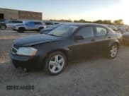 ✅ 2010 Dodge Avenger R/T • VIN: 1B3CC5FV4AN146458 • Лот: 73555204. Опубликован ранее на Copart с пробегом 180 705 миль. Бесплатный доступ к архиву аукционных продаж из США и подробный отчёт об истории автомобиля на DreamBid. Изображение 1.