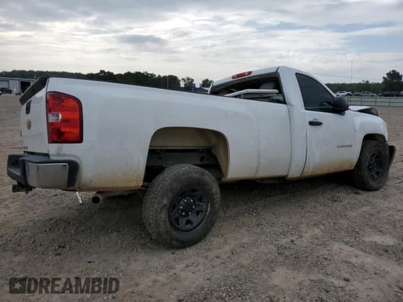 ✅ 2013 Chevrolet Silverado 1500 Work Truck • VIN: 1GCNCPE04DZ395686 • Lot: 62278625. Wystawiony na Copart z przebiegiem 157 314 mil. Bezpłatny archiwum sprzedaży aukcyjnych z USA i szczegółowy raport historii pojazdu na DreamBid. Zdjęcie 3.