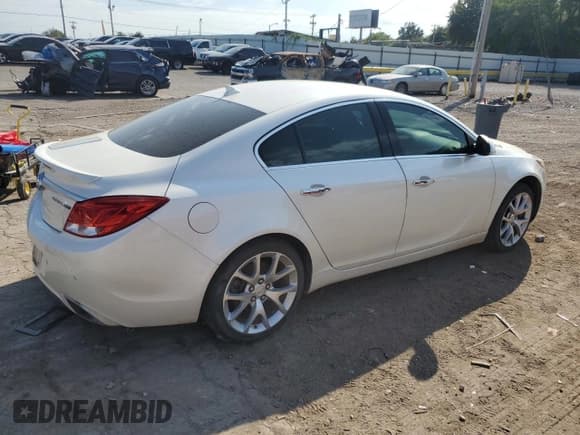✅ 2013 Buick Regal GS • VIN: 2G4GV5GV0D9214184 • Lot: 81371105. Wystawiony na Copart z przebiegiem 123 437 mil. Bezpłatny archiwum sprzedaży aukcyjnych z USA i szczegółowy raport historii pojazdu na DreamBid. Zdjęcie 3.