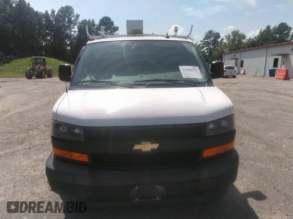 ✅ 2019 Chevrolet Express Cargo • VIN: 1GCWGAFPXK1240332 • Lot: 42846352. Listed on IAAI with 99,506 mi. Free auction sales archive from the USA and detailed vehicle history report at DreamBid. Image 12.