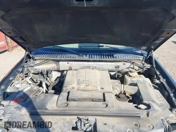 ✅ 2014 Lincoln Navigator • VIN: 5LMJJ2H55EEL01007 • Lot: 43389856. Listed on IAAI with 188,662 mi. Free auction sales archive from the USA and detailed vehicle history report at DreamBid. Image 10.