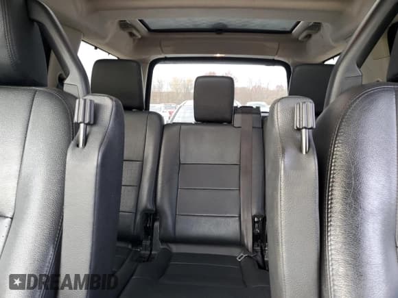 ✅ 2008 Land Rover LR3 SE • VIN: SALAE25468A444379 • Lot: 79181224. Wystawiony na Copart z przebiegiem 168 141 mil. Bezpłatny archiwum sprzedaży aukcyjnych z USA i szczegółowy raport historii pojazdu na DreamBid. Zdjęcie 10.