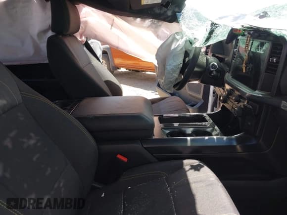 ✅ 2024 Ford F-150 STX • VIN: 1FTEW2K51RKD36055 • Лот: 42200008. Опубликован ранее на IAAI с пробегом Не указан. Бесплатный доступ к архиву аукционных продаж из США и подробный отчёт об истории автомобиля на DreamBid. Изображение 5.