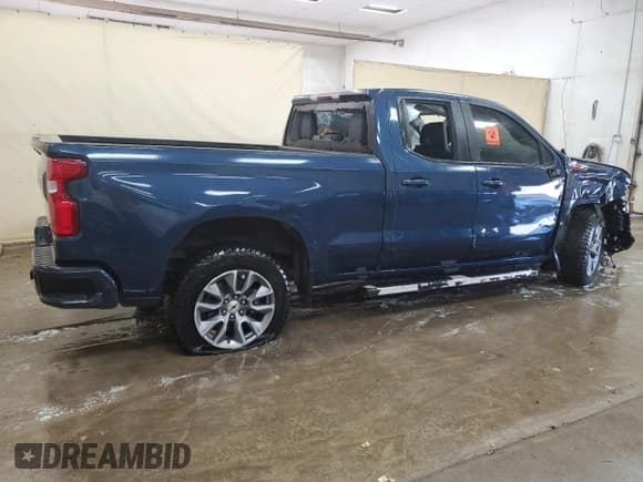 ✅ 2020 Chevrolet Silverado 1500 RST • VIN: 1GCRYEED8LZ329361 • Lot: 84301035. Listed on Copart with 113,091 mi. Free auction sales archive from the USA and detailed vehicle history report at DreamBid. Image 3.