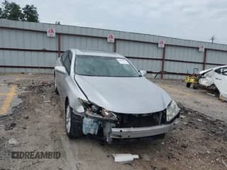 ✅ 2011 Lexus ES 330 • VIN: JTHBK1EG4B2450514 • Lot: 43094064. Listed on IAAI with 135,351 mi. Free auction sales archive from the USA and detailed vehicle history report at DreamBid. Image 1.