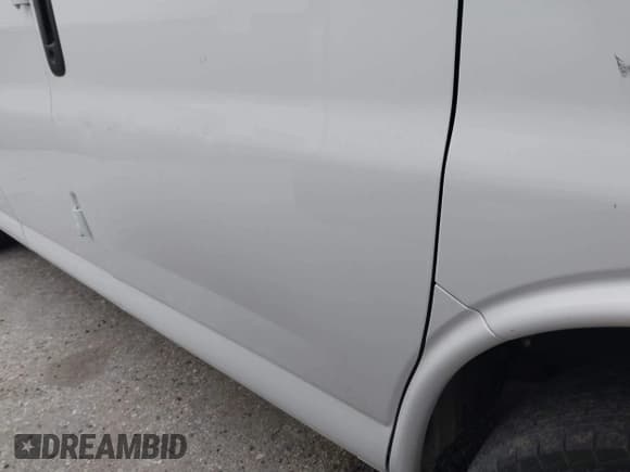 ✅ 2014 Chevrolet Express Cargo • VIN: 1GCWGGCA9E1127477 • Лот: 43772623. Опубликован ранее на IAAI с пробегом 281 444 миль. Бесплатный доступ к архиву аукционных продаж из США и подробный отчёт об истории автомобиля на DreamBid. Изображение 18.