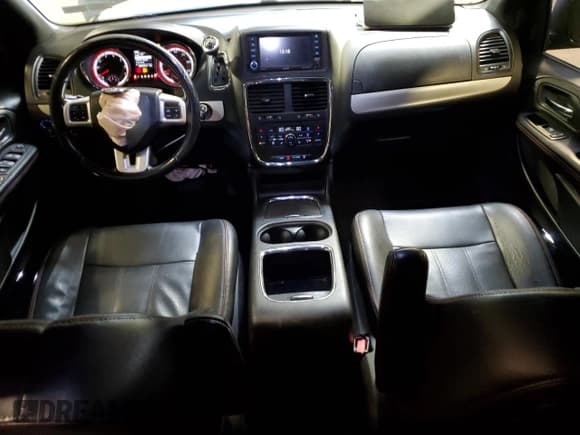 ✅ 2014 Dodge Grand Caravan R/T • VIN: 2C4RDGEG2ER184932 • Lot: 68705615. Listed on Copart with 180,599 mi. Free auction sales archive from the USA and detailed vehicle history report at DreamBid. Image 8.