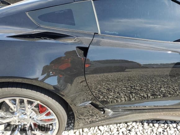 ✅ 2018 Chevrolet Corvette Z06 3LZ • VIN: 1G1YU2D67J5601873 • Lot: 69107155. Listed on Copart with 5,079 mi. Free auction sales archive from the USA and detailed vehicle history report at DreamBid. Image 10.