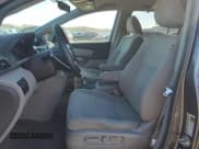 ✅ 2014 Honda Odyssey EX • VIN: 5FNRL5H43EB007911 • Lot: 92444205. Wystawiony na Copart z przebiegiem 78 035 mil. Bezpłatny archiwum sprzedaży aukcyjnych z USA i szczegółowy raport historii pojazdu na DreamBid. Zdjęcie 7.