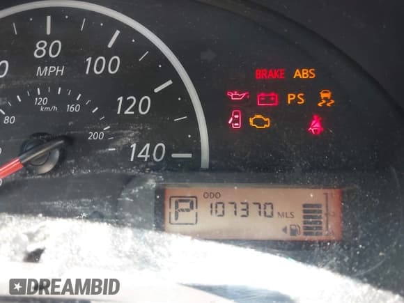 ✅ 2017 Nissan Versa SV • VIN: 3N1CN7AP2HL825476 • Lot: 43054135. Wystawiony na IAAI z przebiegiem 107 370 mil. Bezpłatny archiwum sprzedaży aukcyjnych z USA i szczegółowy raport historii pojazdu na DreamBid. Zdjęcie 16.