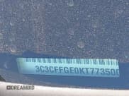 ✅ 2019 FIAT 500e • VIN: 3C3CFFGE0KT773500 • Lot: 43001127. Wystawiony na IAAI z przebiegiem 55 042 mil. Bezpłatny archiwum sprzedaży aukcyjnych z USA i szczegółowy raport historii pojazdu na DreamBid. Zdjęcie 9.