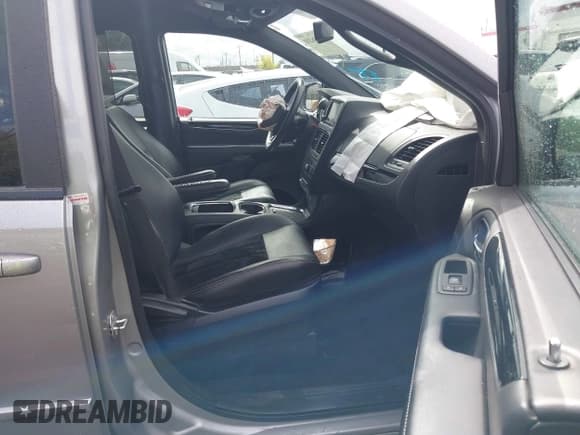 ✅ 2016 Dodge Grand Caravan SXT • VIN: 2C4RDGCG7GR366504 • Лот: 43326210. Опубликован ранее на IAAI с пробегом 141 991 миль. Бесплатный доступ к архиву аукционных продаж из США и подробный отчёт об истории автомобиля на DreamBid. Изображение 5.