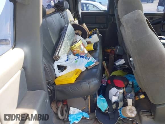 2002 Chevrolet Silverado 1500 с VIN 1GCEC19V12E302095, выставлен на аукционе IAAI как лот 41496693 с пробегом 276 903 миль миль и . История ставок и продаж доступна на DreamBid. Изображение 8.