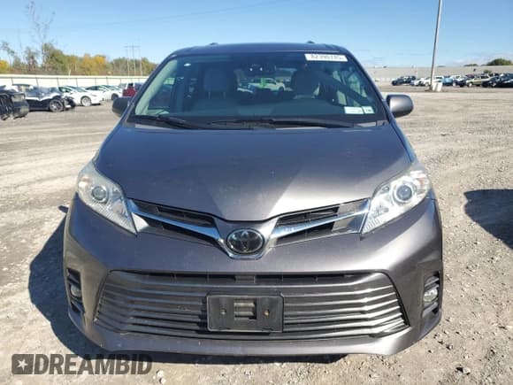 ✅ 2018 Toyota Sienna XLE Auto Access Seat • VIN: 5TDYZ3DC9JS960480 • Lot: 82390745. Listed on Copart with 82,023 mi. Free auction sales archive from the USA and detailed vehicle history report at DreamBid. Image 5.
