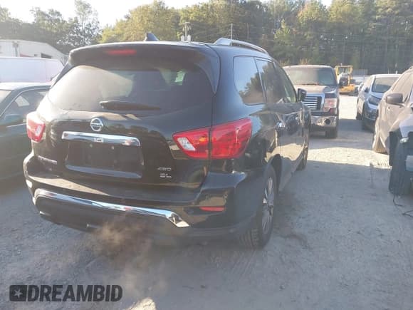 ✅ 2019 Nissan Pathfinder SV • VIN: 5N1DR2MM1KC634754 • Lot: 43355314. Wystawiony na IAAI z przebiegiem 98 999 mil. Bezpłatny archiwum sprzedaży aukcyjnych z USA i szczegółowy raport historii pojazdu na DreamBid. Zdjęcie 4.