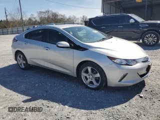 ✅ 2018 Chevrolet Volt LT • VIN: 1G1RC6S53JU107850 • Lot: 46742374. Wystawiony na Copart z przebiegiem 69 680 mil. Bezpłatny archiwum sprzedaży aukcyjnych z USA i szczegółowy raport historii pojazdu na DreamBid. Zdjęcie 4.