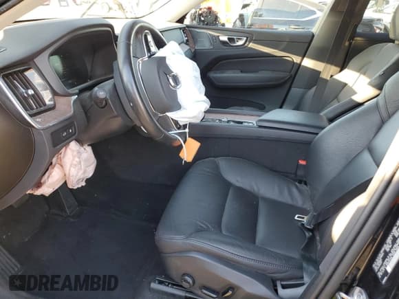 ✅ 2024 Volvo XC60 Plus Dark Theme • VIN: YV4H60DL2R1896845 • Lot: 46711415. Listed on Copart with 24,916 mi. Free auction sales archive from the USA and detailed vehicle history report at DreamBid. Image 7.