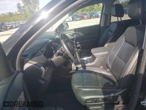 ✅ 2020 Chevrolet Traverse LT • VIN: 1GNEVHKW1LJ226996 • Lot: 73079534. Wystawiony na Copart z przebiegiem 63 927 mil. Bezpłatny archiwum sprzedaży aukcyjnych z USA i szczegółowy raport historii pojazdu na DreamBid. Zdjęcie 7.