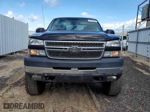✅ 2005 Chevrolet Silverado 2500HD LT • VIN: 1GCHK29U95E298802 • Lot: 42348454. Listed on Copart with 285,627 mi. Free auction sales archive from the USA and detailed vehicle history report at DreamBid. Image 5.
