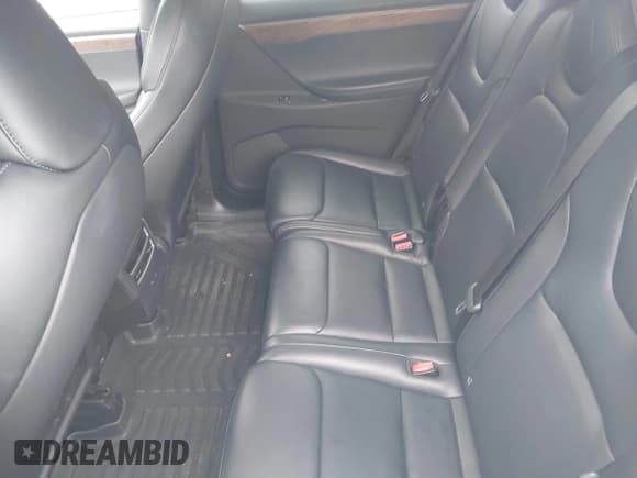 ✅ 2020 Tesla Model X Long Range • VIN: 5YJXCAE22LF270388 • Lot: 43600796. Wystawiony na IAAI z przebiegiem 52 353 mil. Bezpłatny archiwum sprzedaży aukcyjnych z USA i szczegółowy raport historii pojazdu na DreamBid. Zdjęcie 8.