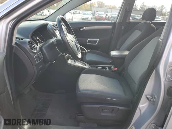 ✅ 2012 Chevrolet Captiva Sport LS • VIN: 3GNAL2EK1CS521640 • Lot: 77411864. Wystawiony na Copart z przebiegiem 142 731 mil. Bezpłatny archiwum sprzedaży aukcyjnych z USA i szczegółowy raport historii pojazdu na DreamBid. Zdjęcie 7.