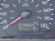 ✅ 2002 Kia Rio • VIN: KNADC123526160314 • Lot: 41527989. Wystawiony na IAAI z przebiegiem 124 252 mil. Bezpłatny archiwum sprzedaży aukcyjnych z USA i szczegółowy raport historii pojazdu na DreamBid. Zdjęcie 16.