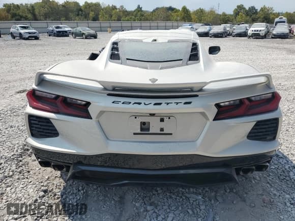 ✅ 2024 Chevrolet Corvette 2LT • VIN: 1G1YB2D40R5108505 • Lot: 81457205. Wystawiony na Copart z przebiegiem 11 462 mil. Bezpłatny archiwum sprzedaży aukcyjnych z USA i szczegółowy raport historii pojazdu na DreamBid. Zdjęcie 6.