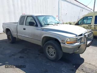 ✅ 2000 Dodge Dakota Sport • VIN: 1B7GG22N6YS526101 • Lot: 42646766. Wystawiony na IAAI z przebiegiem 236 142 mil. Bezpłatny archiwum sprzedaży aukcyjnych z USA i szczegółowy raport historii pojazdu na DreamBid. Zdjęcie 1.