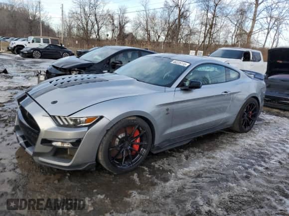 2020 Ford Mustang Shelby GT500 z VIN 1FA6P8SJ6L5502969, wystawiony jako Copart lot #46225115 z przebiegiem 12 678 mil mil oraz Szkoda całkowita • Salvage title. Historia ofert i sprzedaży dostępna na DreamBid. Obrazek 1.