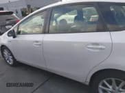 ✅ 2014 Toyota Prius Two • VIN: JTDZN3EU8E3341058 • Лот: 43725999. Опубликован ранее на IAAI с пробегом 123 539 миль. Бесплатный доступ к архиву аукционных продаж из США и подробный отчёт об истории автомобиля на DreamBid. Изображение 15.