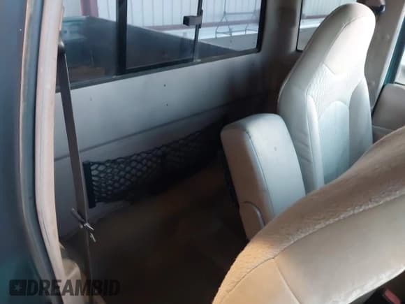 ✅ 2001 Mazda B-Series DS • VIN: 4F4YR16U31TM21582 • Лот: 43847908. Опубликован ранее на IAAI с пробегом 313 381 миль. Бесплатный доступ к архиву аукционных продаж из США и подробный отчёт об истории автомобиля на DreamBid. Изображение 8.