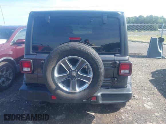 ✅ 2021 Jeep Wrangler Unlimited Sahara • VIN: 1C4HJXEN5MW625834 • Lot: 42635428. Listed on IAAI with 81,888 mi. Free auction sales archive from the USA and detailed vehicle history report at DreamBid. Image 17.