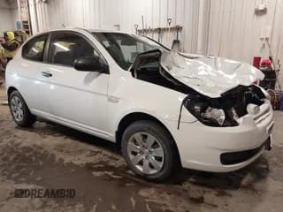 ✅ 2011 Hyundai Accent GS • VIN: KMHCM3AC0BU206860 • Лот: 41368833. Опубликован ранее на IAAI с пробегом 164 545 миль. Бесплатный доступ к архиву аукционных продаж из США и подробный отчёт об истории автомобиля на DreamBid. Изображение 1.