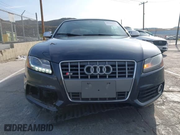 ✅ 2012 Audi S5 Premium Plus • VIN: WAUCGAFH3CN008030 • Лот: 43566670. Опубликован ранее на IAAI с пробегом 107 513 миль. Бесплатный доступ к архиву аукционных продаж из США и подробный отчёт об истории автомобиля на DreamBid. Изображение 6.