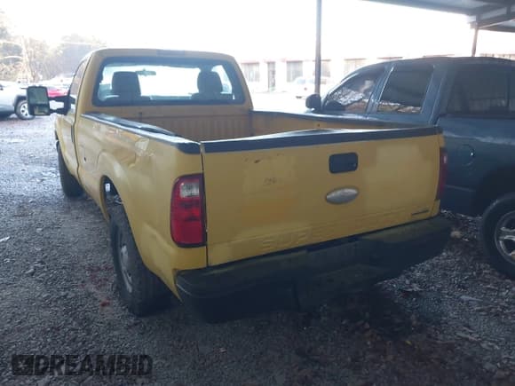 ✅ 2014 Ford F-350 XL • VIN: 1FTBF3A61EEA34468 • Лот: 43628115. Опубликован ранее на IAAI с пробегом 213 768 миль. Бесплатный доступ к архиву аукционных продаж из США и подробный отчёт об истории автомобиля на DreamBid. Изображение 3.