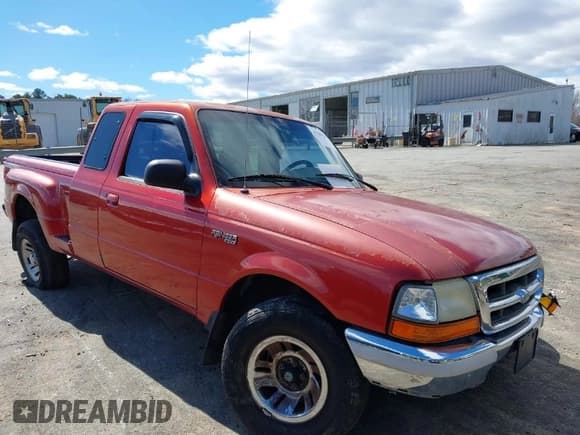 ✅ 1998 Ford Ranger XL • VIN: 1FTYR14X8WPB00353 • Lot: 41709225. Listed on IAAI with 218,871 mi. Free auction sales archive from the USA and detailed vehicle history report at DreamBid. Image 1.