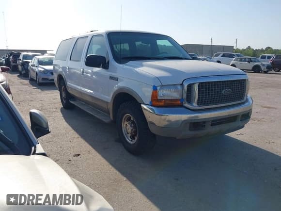 ✅ 2001 Ford Excursion Limited • VIN: 1FMNU42S71ED43517 • Lot: 42024244. Wystawiony na IAAI z przebiegiem 318 590 mil. Bezpłatny archiwum sprzedaży aukcyjnych z USA i szczegółowy raport historii pojazdu na DreamBid. Zdjęcie 1.